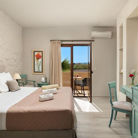Mistral Hotel - For Solo Travelers Maleme  Bagian luar foto