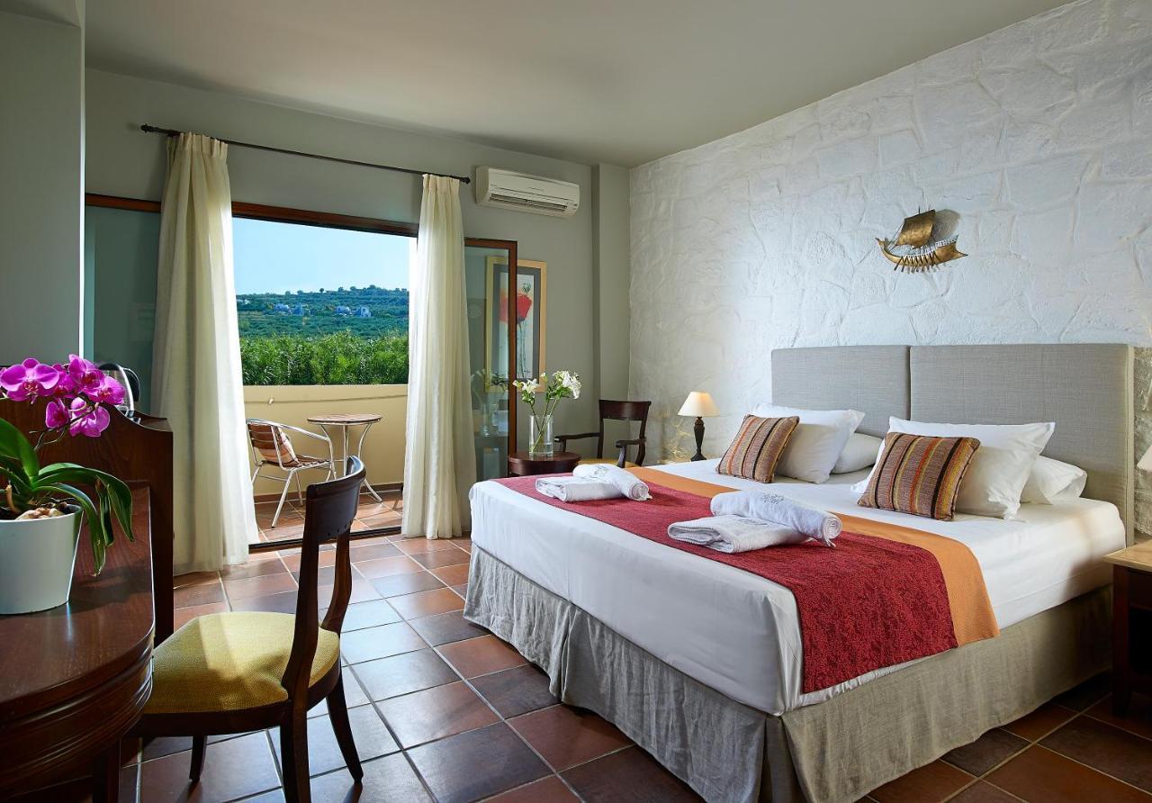 Mistral Hotel - For Solo Travelers Maleme  Bagian luar foto