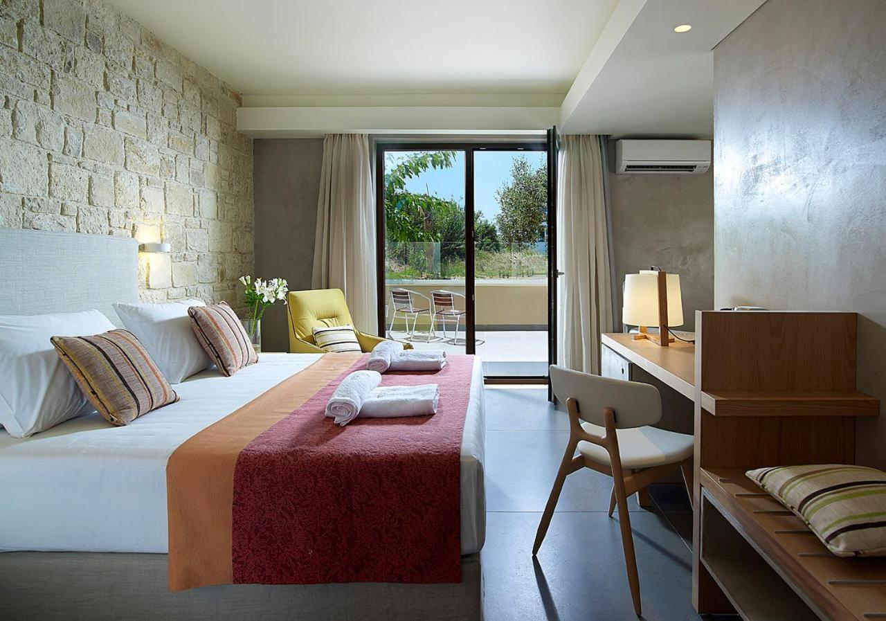Mistral Hotel - For Solo Travelers Maleme  Bagian luar foto
