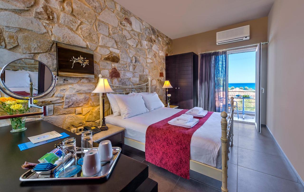 Mistral Hotel - For Solo Travelers Maleme  Bagian luar foto