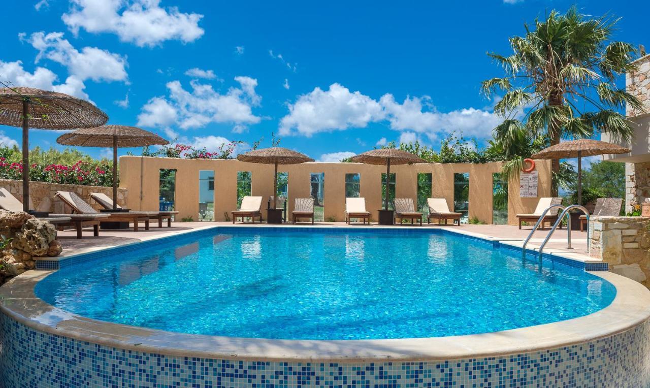 Mistral Hotel - For Solo Travelers Maleme  Bagian luar foto