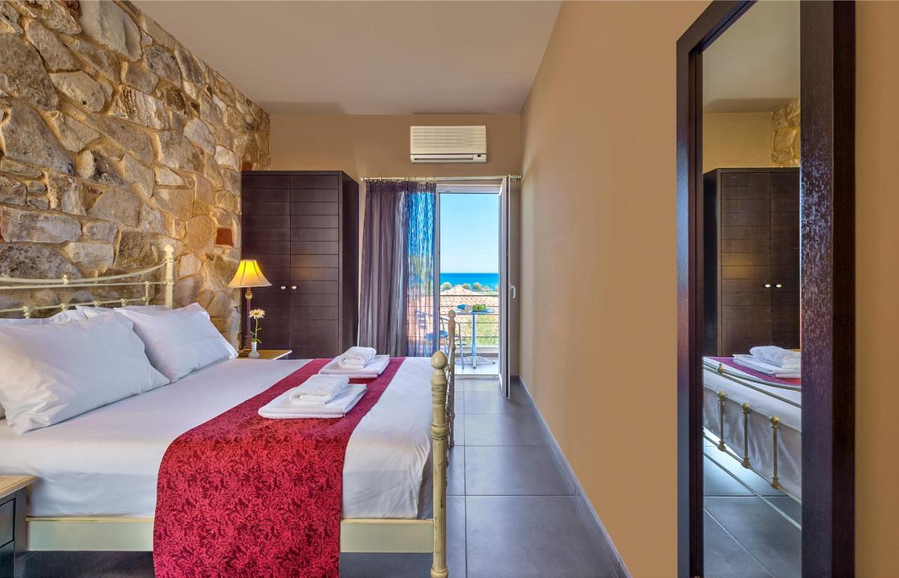 Mistral Hotel - For Solo Travelers Maleme  Bagian luar foto